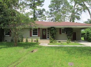 415 Roger St E, Adel, GA 31620
