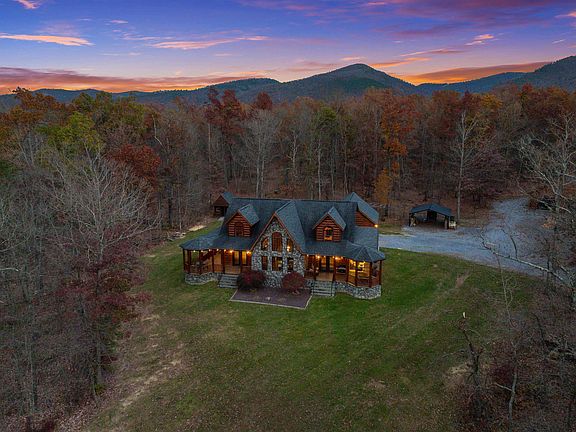 2nd image of 4851 Arrowpoint Dr