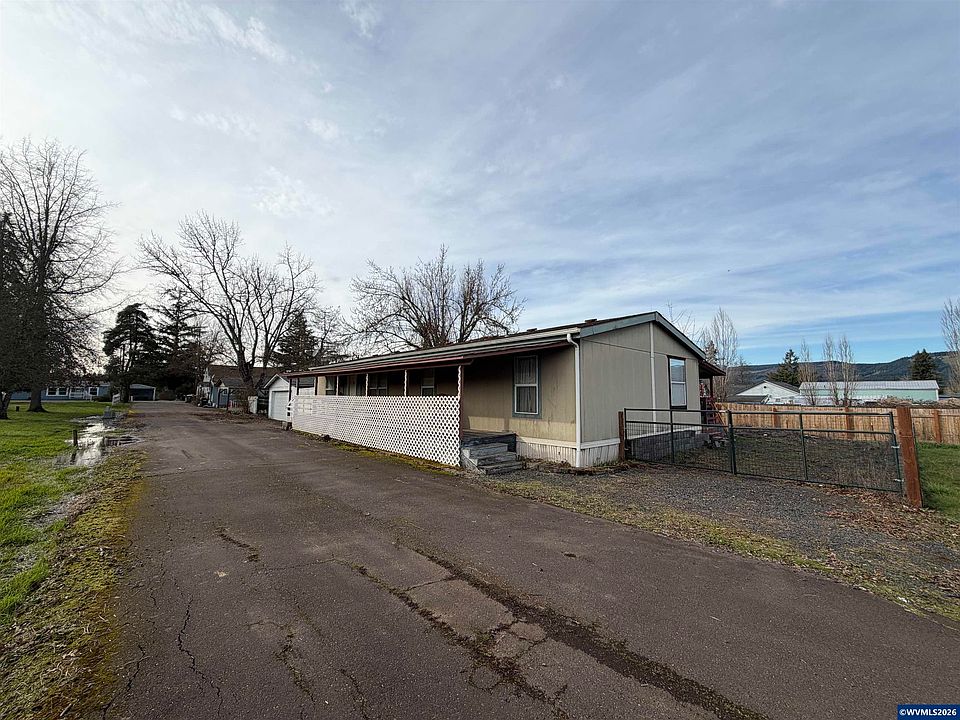 2nd image of 1145 43rd Ave