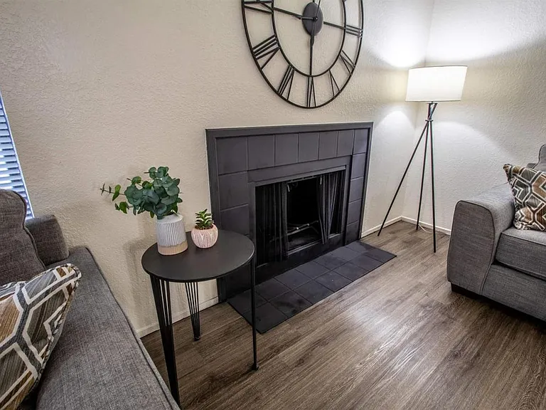 ONE MONTH FREE! APPLY FREE! VIRTUAL TOURS! — Photo 83