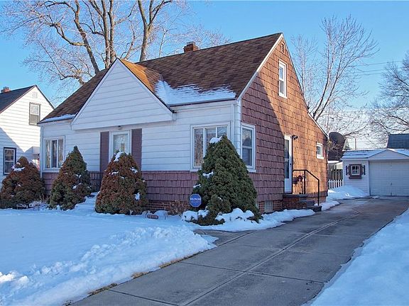 2nd image of 12118 Shady Oak Blvd
