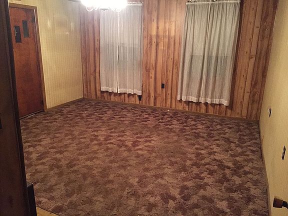 5th image of 3919 Wood St