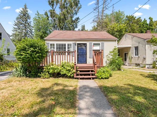 2512 Blake St, Saginaw, MI 48602