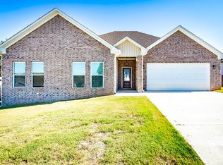 1594 Alamosa Dr, Cabot, AR 72023