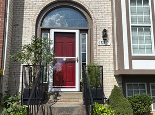 7827 Mistic View Ct, Rockville, MD 20855