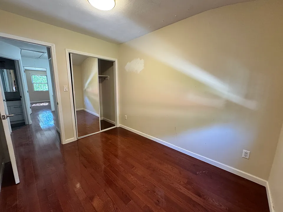 504 Golf View Ct #3