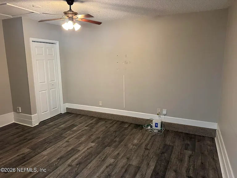 2120 Blair Rd S — Photo 9