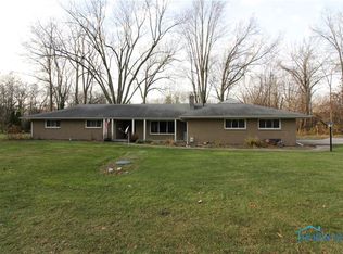 5945 Flanders Rd, Sylvania, OH 43560