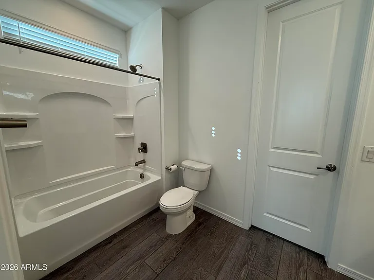 4248 W Brenley Dr — Photo 14