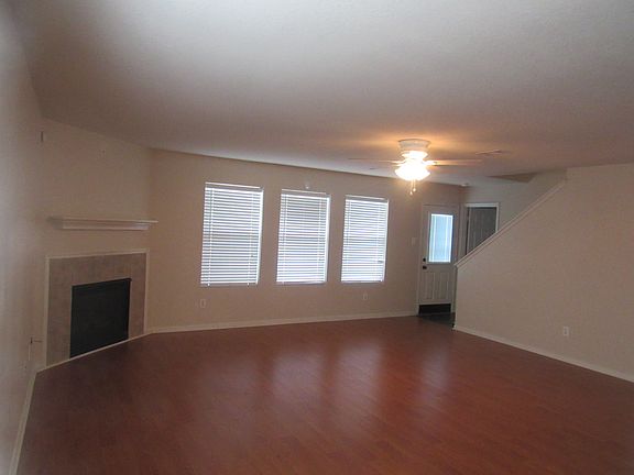 5th image of 16127 Wisteria Hill St