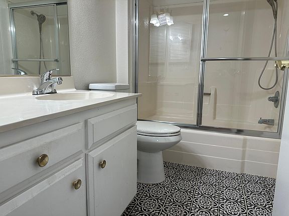 5th image of 125 W Mountain St APT 205