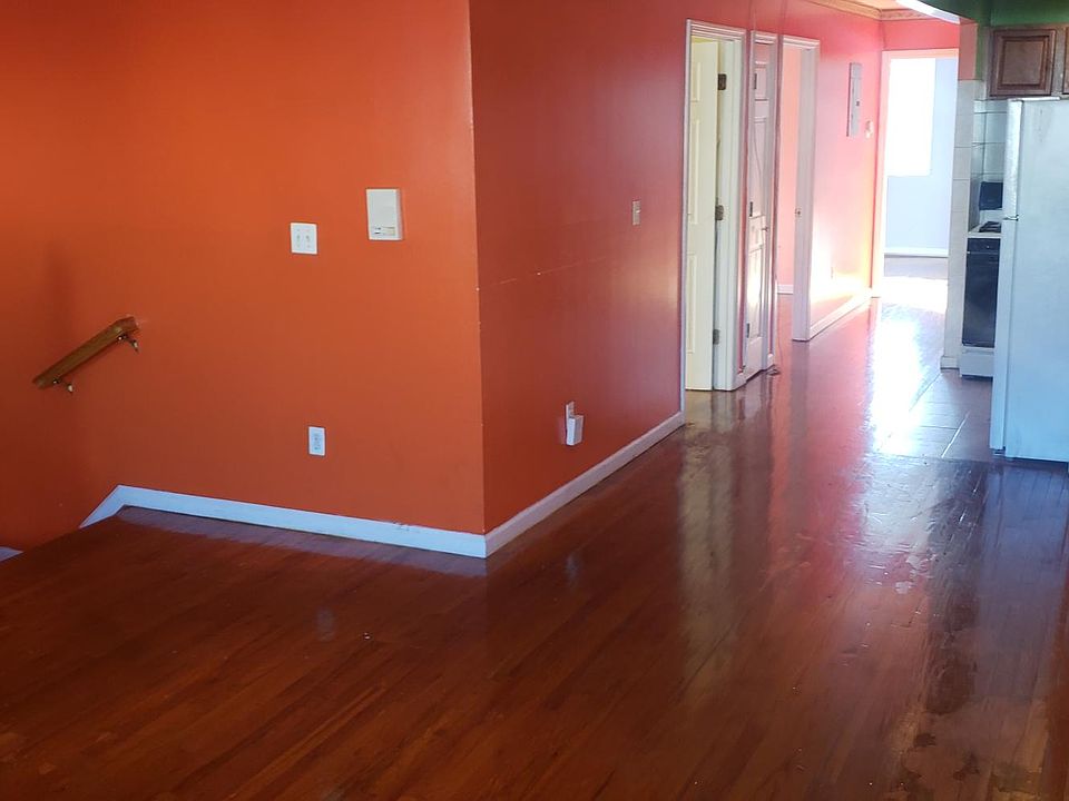 1st image of 872 E 94th St #2