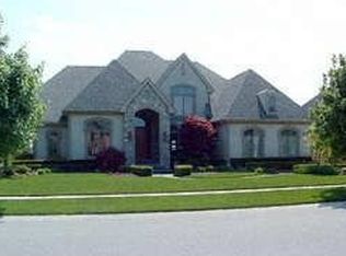 47925 Manorwood Dr, Northville, MI 48168