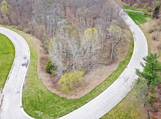 311 Dogwood Ln, Ortonville, MI 48462