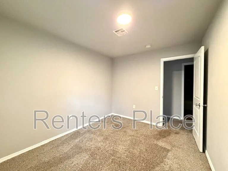 2326 N Atlanta Pl — Photo 7