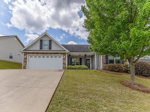 145 Turnstone Ln, Spartanburg, SC 29301