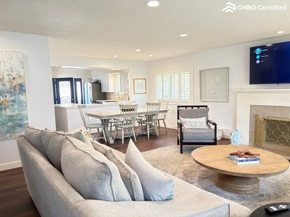 5452 Bonanza Dr, Huntington Beach, CA 92649