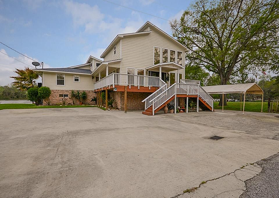 1st image of 21510 Lake Point Dr