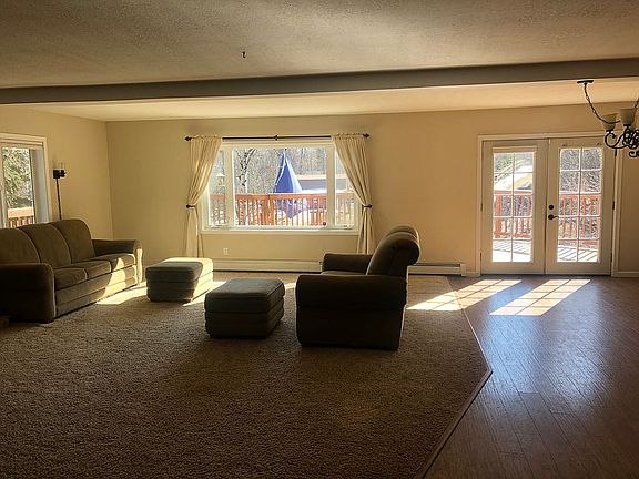 Big open living/dining space