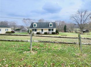810 Gibbstown Rd, Letart, WV 25253