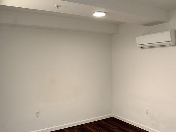 5th image of 70 Parker Hill Ave #3