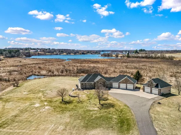 44154 Skogman Lake Rd, Cambridge, MN 55008