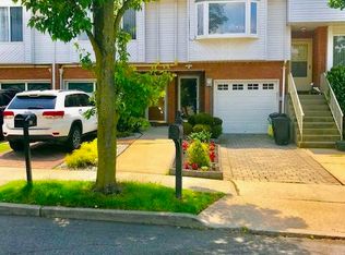 222 Kirshon Ave, Staten Island, NY 10314