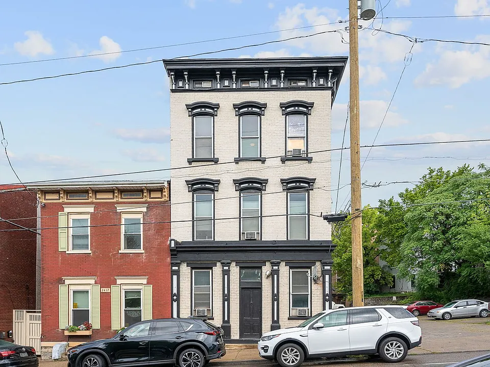 2419 Vine St #1