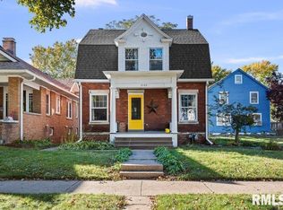 2105 15th St, Moline, IL 61265