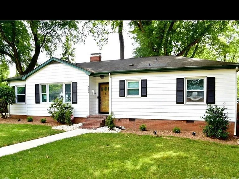 4326 Castleton Rd — Photo 1