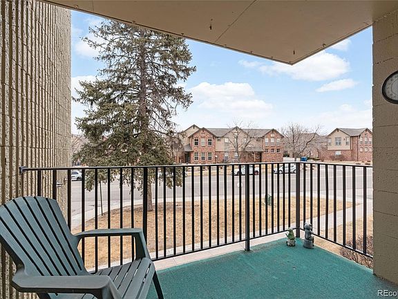4th image of 2231 S Vaughn Way #216B