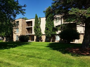 Broadway Apartments, Fergus Falls, MN 56537