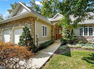 2120 Tall Oaks Ln #2120, York, PA 17403