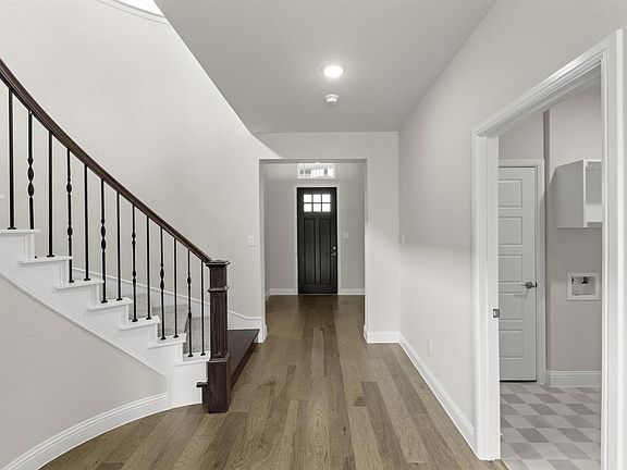 2nd image of 4900 Pater St