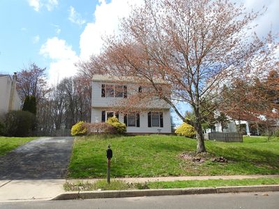 696 Griffiths Rd, Warrington, PA, 18976