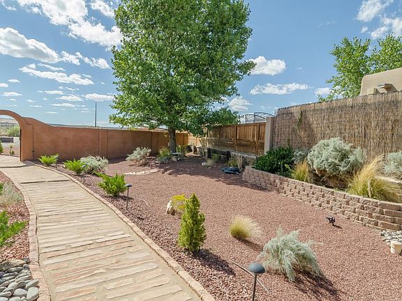PATH TO FRONT COURTYARD GATE