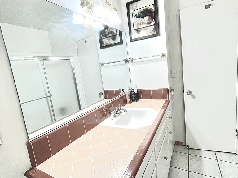 S William Miller Dr — Photo 15