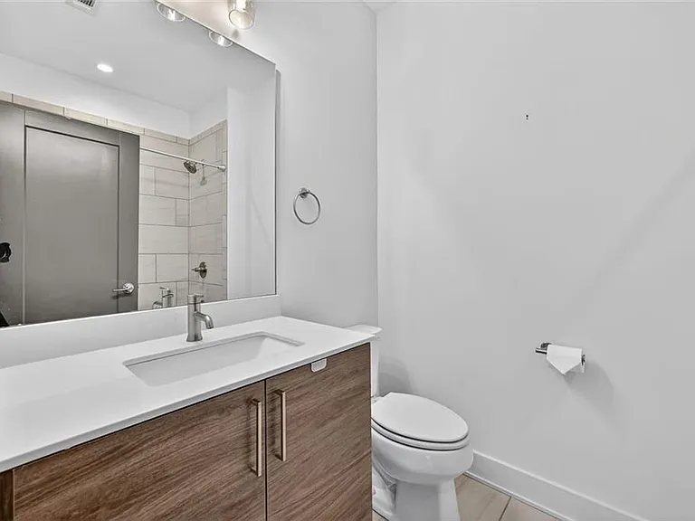 1214 Chelsea Cir NW — Photo 6