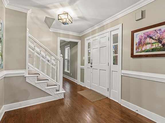 5th image of 101 Loch Haven Ln