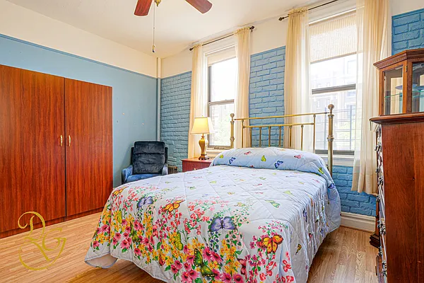 Sold by Dorsa Group | media 10