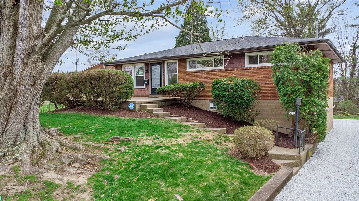 617 Pinefrost Dr photo 1