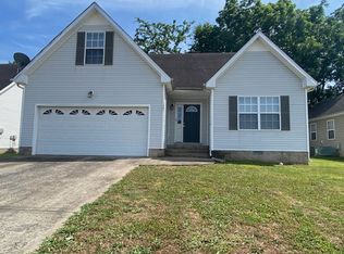 302 Chalet Cir, Clarksville, TN 37040