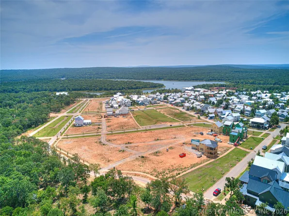 60 Hill St, Eufaula, OK 74432