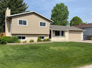 5038 Hickory Pl, Cheyenne, WY 82009