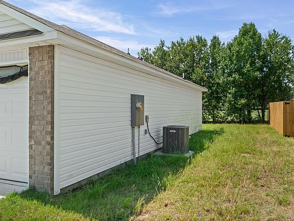 3rd image of 231 Baldwin Dr
