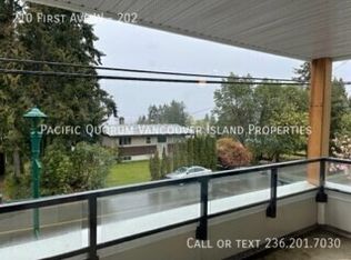 210 1st Ave W #202, Qualicum Beach, BC V9K1H1