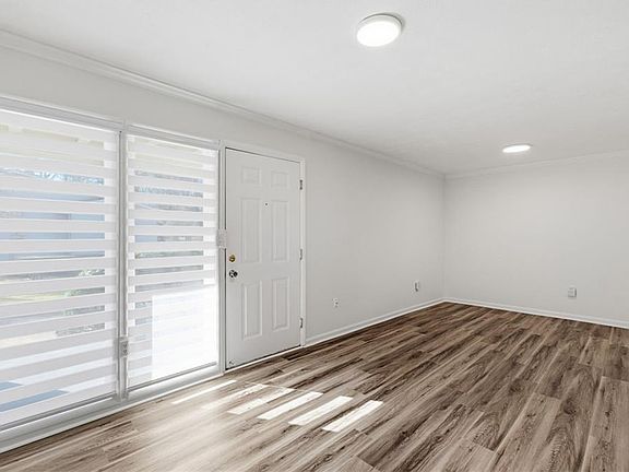 4th image of 1150 Collier Rd NW Unit 24K