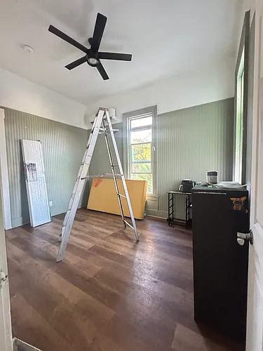 145 W Flora St #F Photo 1 145 W Flora St #F Photo 1