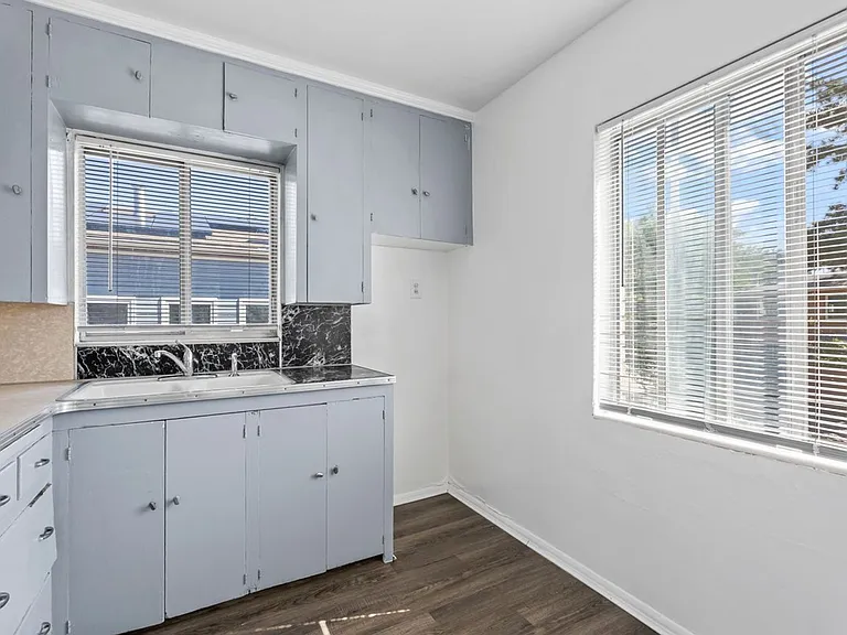 76 W Apricot Ave #2 — Photo 12
