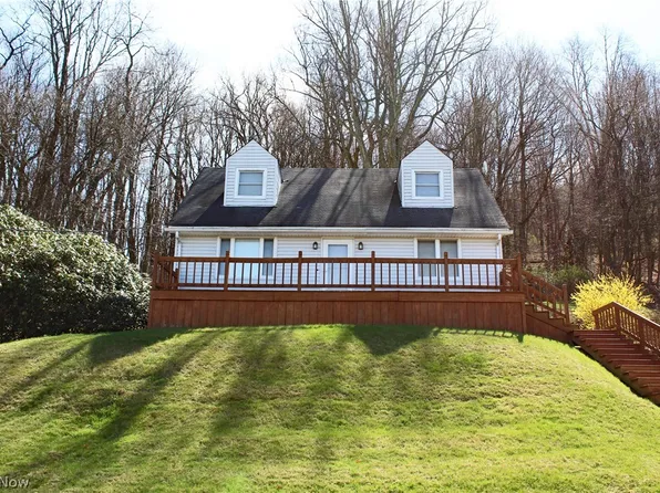 460 Georgia Ave, Chester, WV 26034